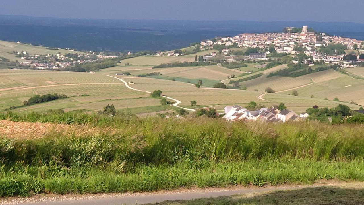 Location Maison De Vacances Sancerre Exterior foto